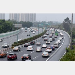 苛烈なクルマ社会新華社／共同通信イメージズ