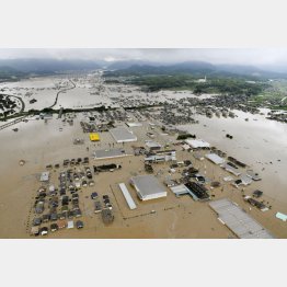 水没は東京ドーム260個分（岡山倉敷市・真備町）（Ｃ）共同通信社