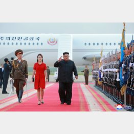 夫人同行で３度目の訪中（Ｃ）ロイター