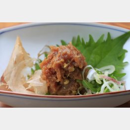 合う酒＝日本酒（Ｃ）日刊ゲンダイ