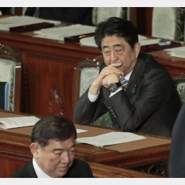 一騎打ちは何が起きるかわからない（Ｃ）日刊ゲンダイ