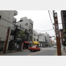 吉原にも行列ができるとか（Ｃ）日刊ゲンダイ