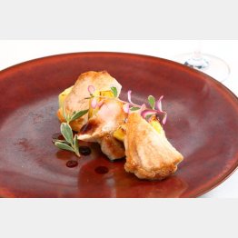 合う酒＝白ワイン、ハイボール（Ｃ）日刊ゲンダイ