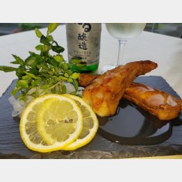 合う酒＝白ワイン（辛口）（Ｃ）日刊ゲンダイ