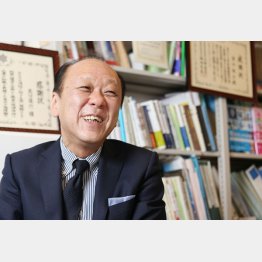 出口保行さん（Ｃ）日刊ゲンダイ