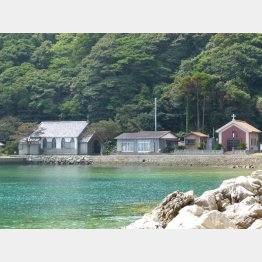 旧五輪教会堂（左端）と新しい五輪教会堂（右端）（Ｃ）日刊ゲンダイ