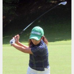 連続写真はこちらから（Ｃ）日刊ゲンダイ