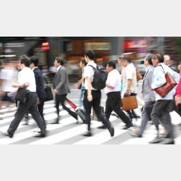 人件費は抑えられる一方…（Ｃ）日刊ゲンダイ