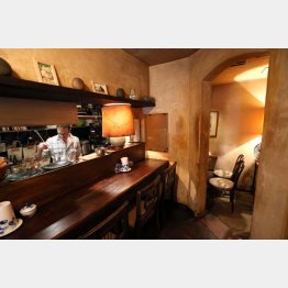 「母が頑張ってきたここで続けることに意味がある」と愛さん（Ｃ）日刊ゲンダイ