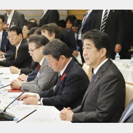 “やってる感”はハンパない（Ｃ）共同通信社