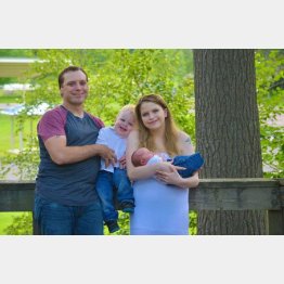 （写真はネーザンさんのフェイスブックから）