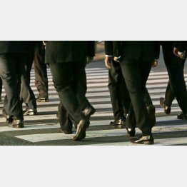 今後は米国のようにレイオフも…（Ｃ）日刊ゲンダイ