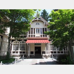 旧三笠ホテル（Ｃ）日刊ゲンダイ