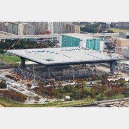 ＫＹＢ製のダンパーが設置されていることが判明した建設中の五輪水泳センター（Ｃ）共同通信社