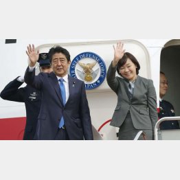 夫婦外遊もこれで打ち止め（Ｃ）共同通信社