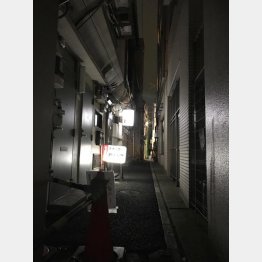 狭～い路地に明かりがポツポツ（Ｃ）日刊ゲンダイ
