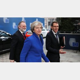 欧州も混乱（ＥＵ特別首脳会議に出席するメイ英首相）／（Ｃ）ロイター＝共同