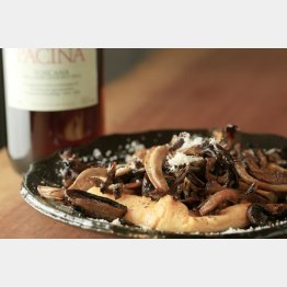 きのこのオーブンオムレツ（Ｃ）日刊ゲンダイ