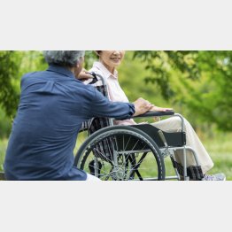 どんどん孤立していく（写真はイメージ）／（Ｃ）ＰＩＸＴＡ