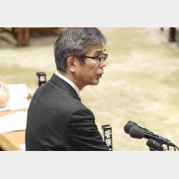 「認めました！」（宮本衆議院議員）（Ｃ）日刊ゲンダイ