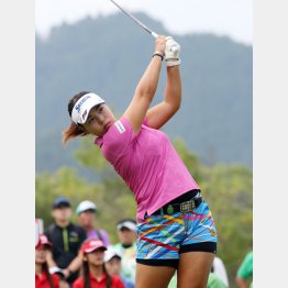 今どき珍しく、クラブ契約のないささきしょうこ（Ｃ）日刊ゲンダイ