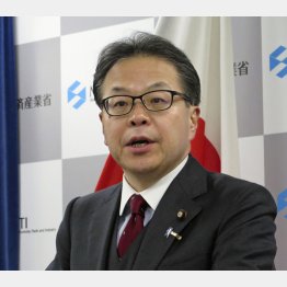 ＪＩＣ関連予算全額取り下げを表明した世耕経産相（Ｃ）共同通信社