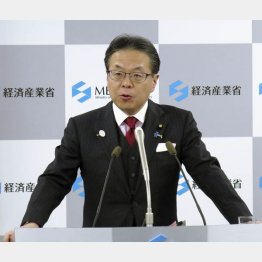 辞任すべし（Ｃ）共同通信社