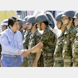 現場はベテランばかり!?（Ｃ）共同通信社