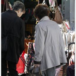 小売店にも高齢者にも配慮ゼロ（Ｃ）日刊ゲンダイ