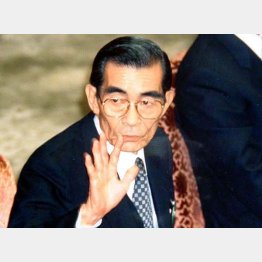 行平次雄元社長（Ｃ）日刊ゲンダイ