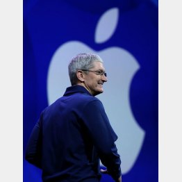 再びショックをもたらすか（アップルのクックＣＥＯ）／（Ｃ）ゲッティ＝共同