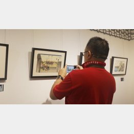 どこでもパシャパシャ（Ｃ）新華社／共同通信イメージズ