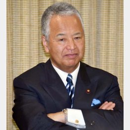 甘利選対委員長（Ｃ）日刊ゲンダイ