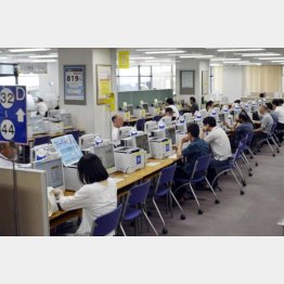 転職戦線異状あり？（Ｃ）共同通信社