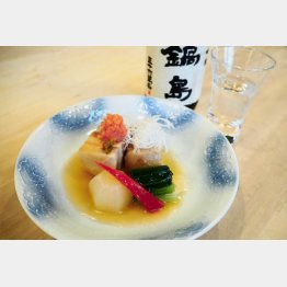 合う酒＝日本酒（Ｃ）日刊ゲンダイ