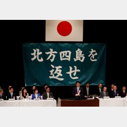 プーチン露大統領の機嫌が最優先？（Ｃ）ロイター