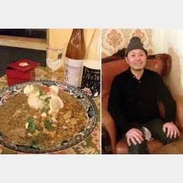 オルタナカレー（左）とカレーづくり担当の三嶋達也さん（Ｃ）日刊ゲンダイ