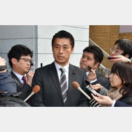 変節漢だけに…（Ｃ）日刊ゲンダイ