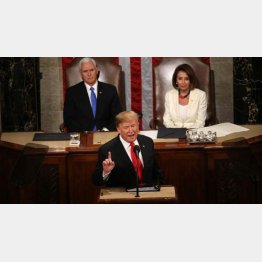 一般教書演説をするトランプ米大統領（Ｃ）ロイター