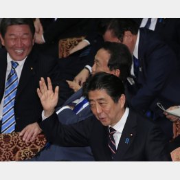 笑っている場合か（Ｃ）日刊ゲンダイ