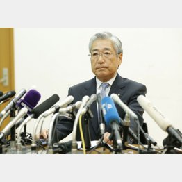 ＪＯＣ武田会長の釈明会見は質疑ナシ、７分で終わる（Ｃ）日刊ゲンダイ