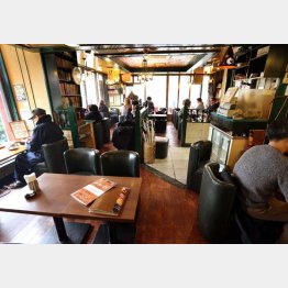 来客数は１日２５０～３００人にも上る（Ｃ）日刊ゲンダイ