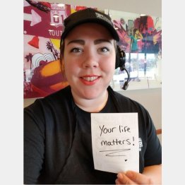 （タコベルの客の１人、スコット・ハワードさんのツイッターから）