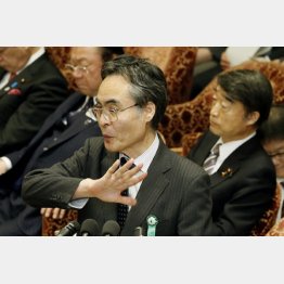 “自らの主導”を強調（姉崎氏＝22日）／（Ｃ）共同通信社