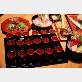 地酒の飲み比べも（Ｃ）日刊ゲンダイ