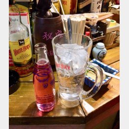 500円は安い（大ジョッキのバイスサワー）／（Ｃ）日刊ゲンダイ