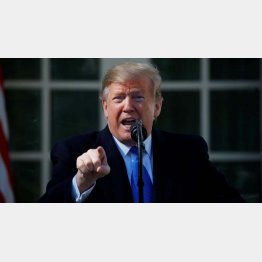 トランプ大統領（Ｃ）ロイター