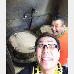 「ずんだれ魁龍ラーメン」、後方が店主の森山さん（提供写真）