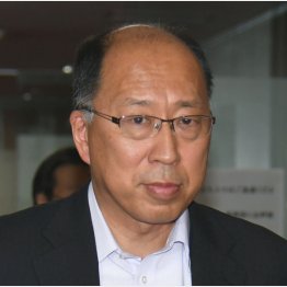 遠藤長官は前監督局長（Ｃ）日刊ゲンダイ