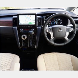 内装はガラリと刷新された（撮影）小沢コージ